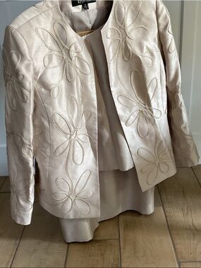 Kasper Pale Blush Floral Embroidered Collarless Jacket with Shell & Skirt